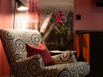 Detail in the room at Hotel Capricorno Vienna