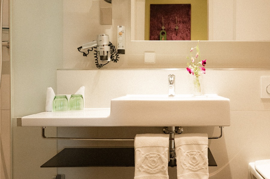Bathroom at Hotel Capricorno Vienna